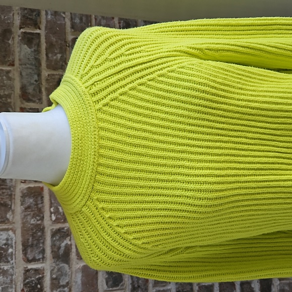 Banana Republic Yellow Cable Knit Sweater - Picture 2 of 4